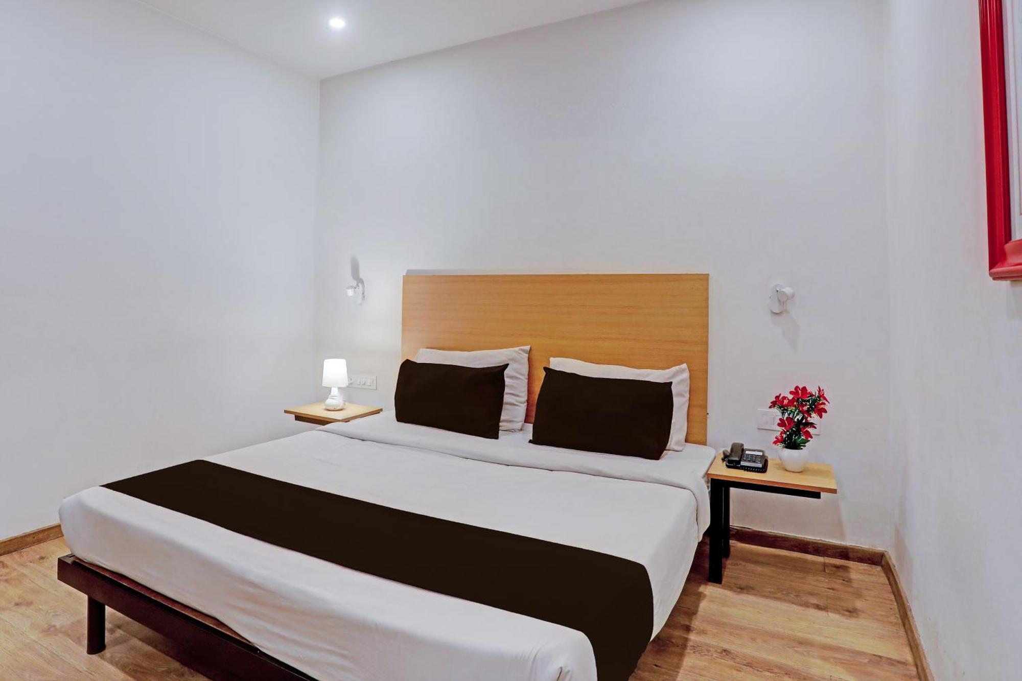 Townhouse Near Secunderabad Railway Station, Yashoda Hospital, Patny Centre エクステリア 写真
