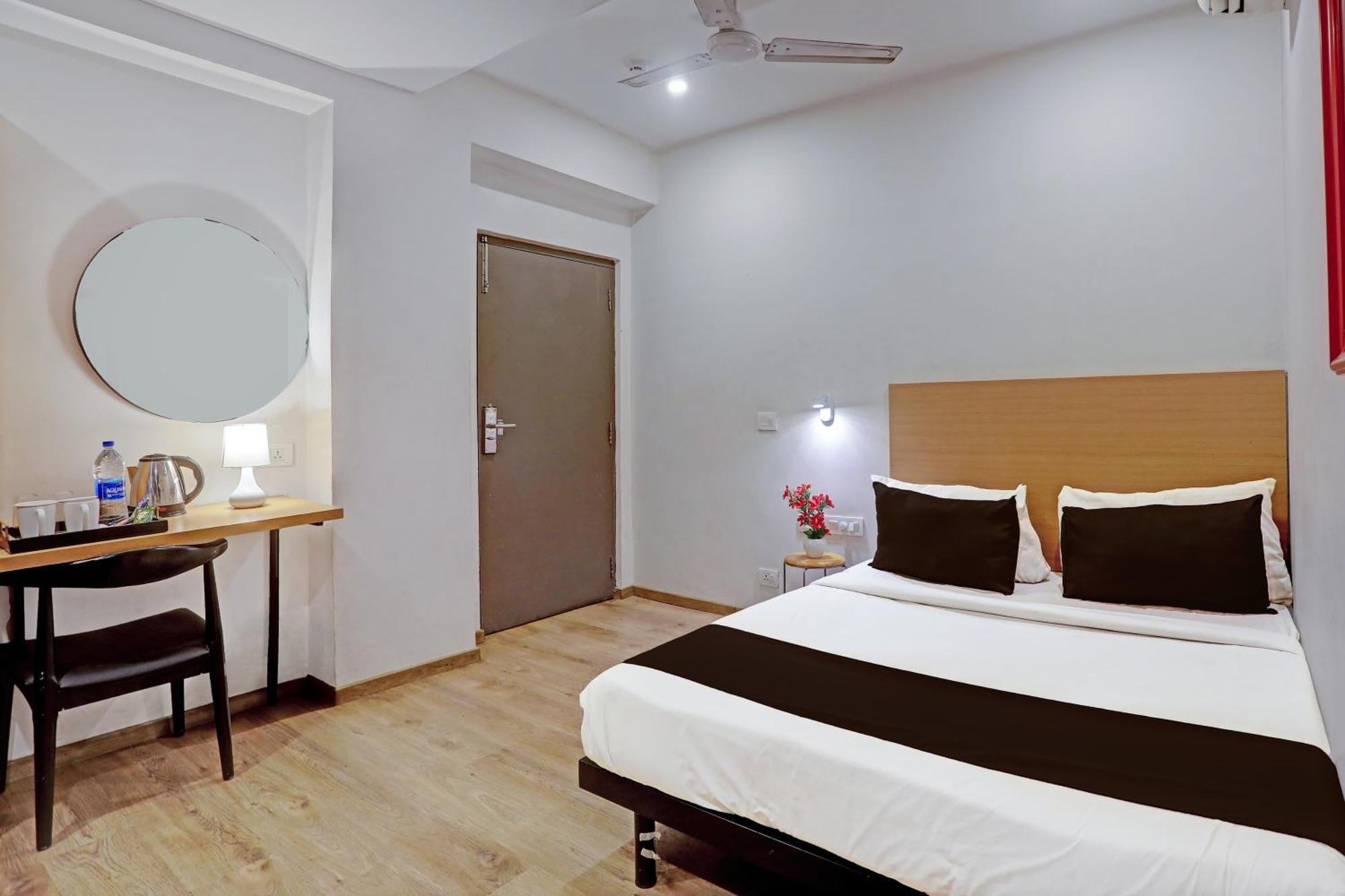 Townhouse Near Secunderabad Railway Station, Yashoda Hospital, Patny Centre エクステリア 写真